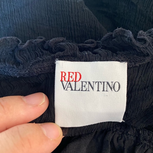 RED Valentino Black ruffled shirtsleeve blouse - Picture 6 of 7